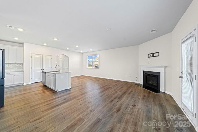 5044 Moss Pine Way, Tega Cay, SC 29708