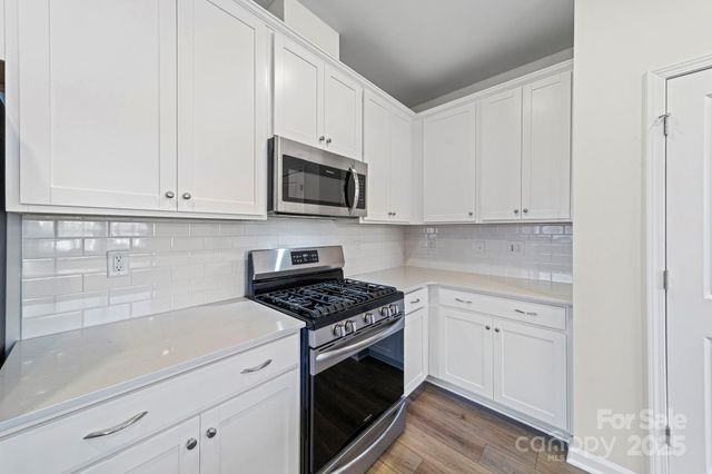 5044 Moss Pine Way, Tega Cay, SC 29708