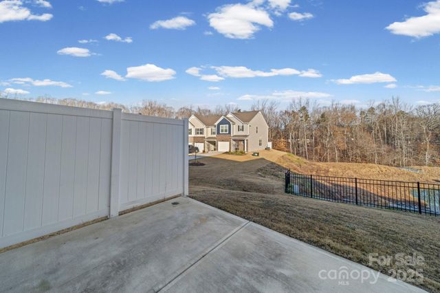 5044 Moss Pine Way, Tega Cay, SC 29708