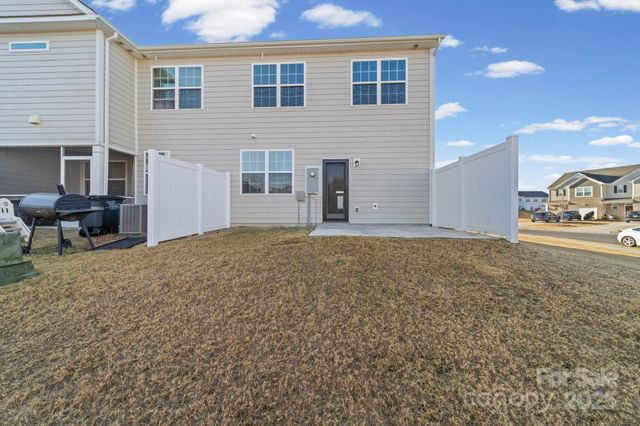 5044 Moss Pine Way, Tega Cay, SC 29708