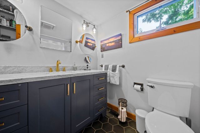 15 Morningside Path, Weymouth, MA 02189