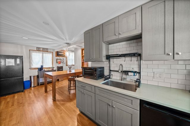 15 Morningside Path, Weymouth, MA 02189
