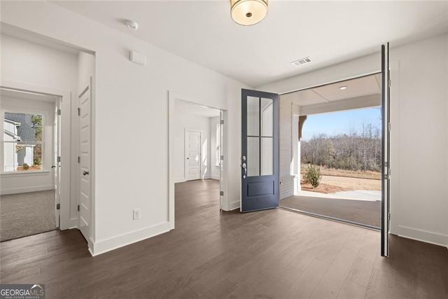 8320 Creekside Overlook Drive, Gainesville, GA 30506