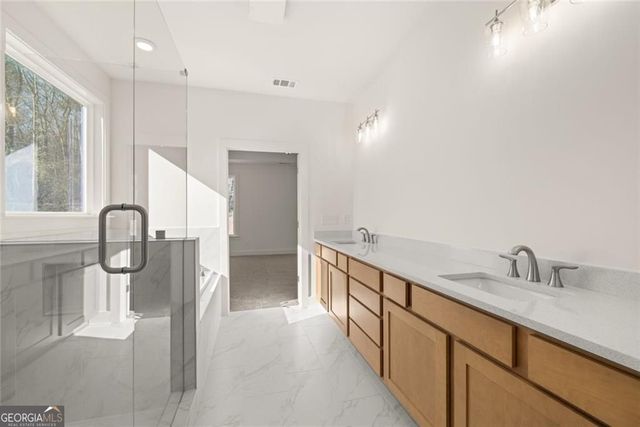 8320 Creekside Overlook Drive, Gainesville, GA 30506