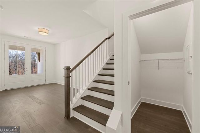 8320 Creekside Overlook Drive, Gainesville, GA 30506