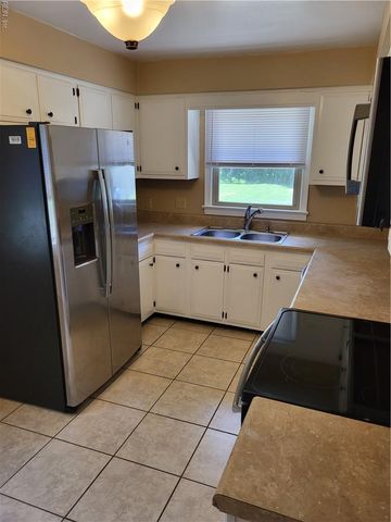 1345 Downs LN, Virginia Beach, VA 23455