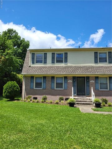 1345 Downs LN, Virginia Beach, VA 23455