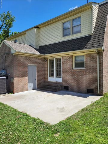 1345 Downs LN, Virginia Beach, VA 23455