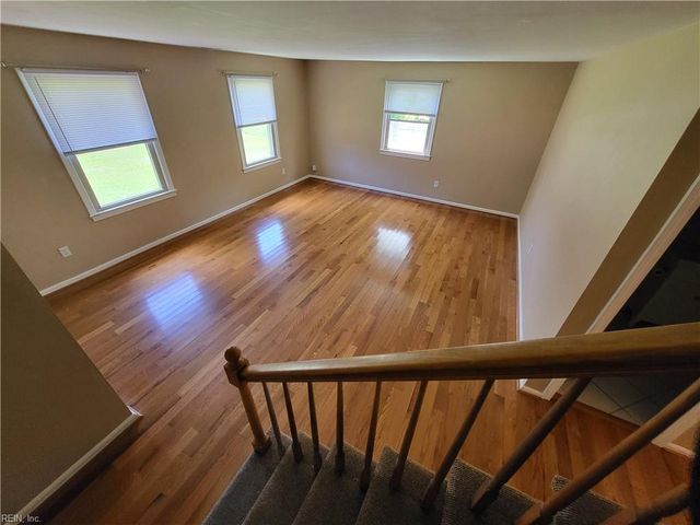 1345 Downs LN, Virginia Beach, VA 23455