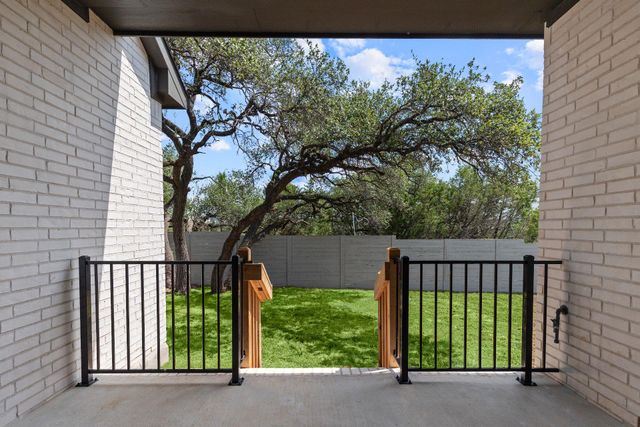 1437 Blue Moon DR, Georgetown, TX 78628