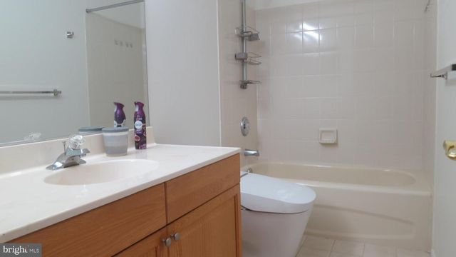 121 KYLE WAY, Ewing, NJ 08628