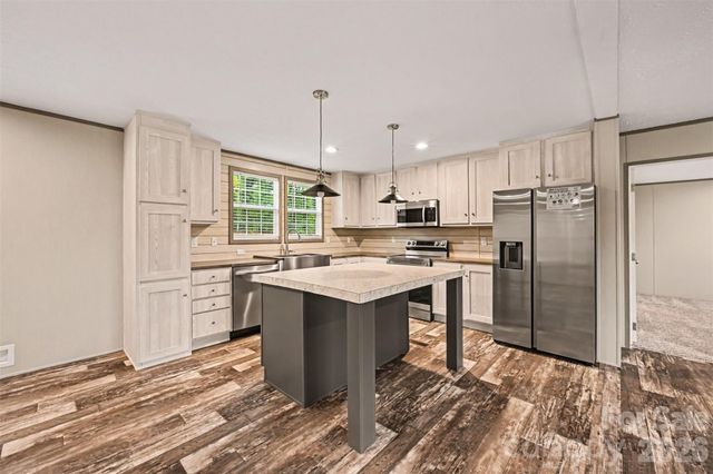 3032 Drake Circle, Shelby, NC 28152
