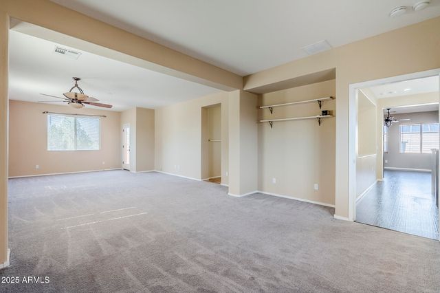 6922 S BLACK HILLS Way, Chandler, AZ 85249