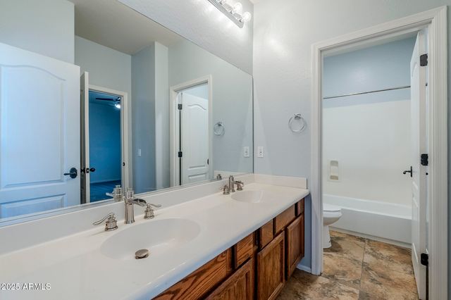 6922 S BLACK HILLS Way, Chandler, AZ 85249