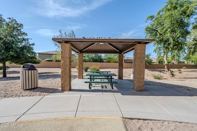 6922 S BLACK HILLS Way, Chandler, AZ 85249