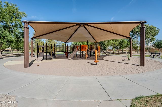 6922 S BLACK HILLS Way, Chandler, AZ 85249