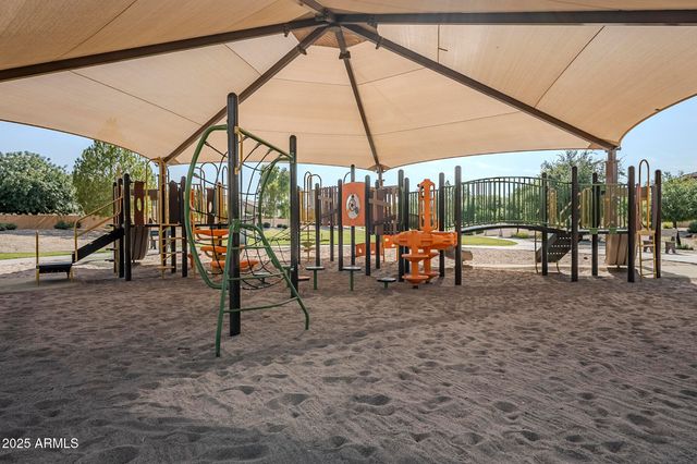 6922 S BLACK HILLS Way, Chandler, AZ 85249