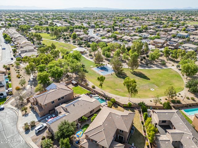 6922 S BLACK HILLS Way, Chandler, AZ 85249