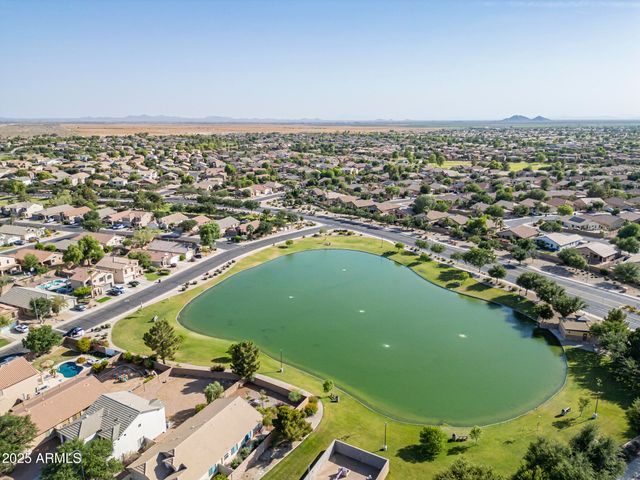 6922 S BLACK HILLS Way, Chandler, AZ 85249