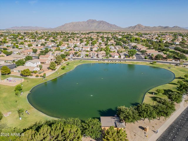 6922 S BLACK HILLS Way, Chandler, AZ 85249