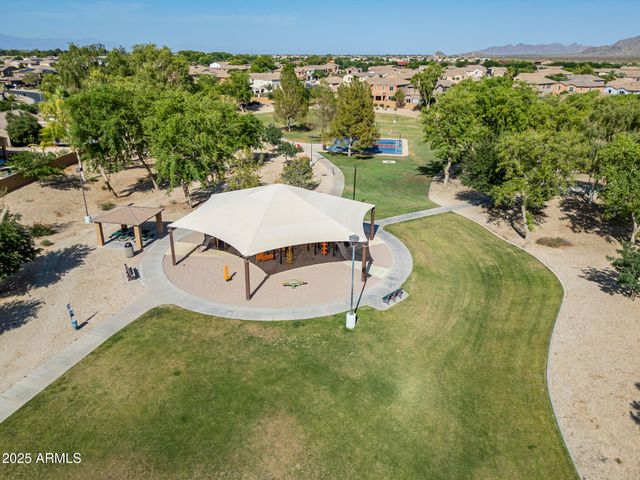 6922 S BLACK HILLS Way, Chandler, AZ 85249