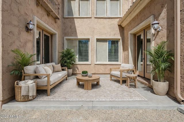 6922 S BLACK HILLS Way, Chandler, AZ 85249