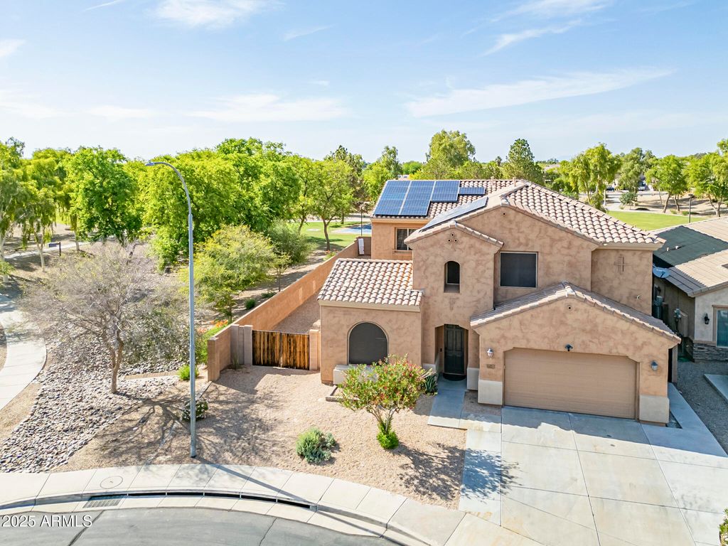 6922 S BLACK HILLS Way, Chandler, AZ 85249