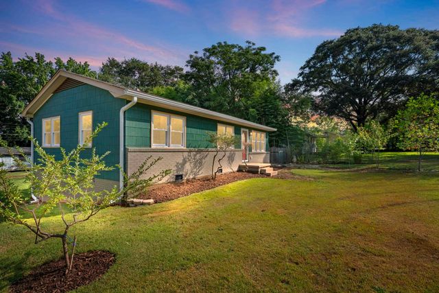 137 Anderson Drive, Spartanburg, SC 29302