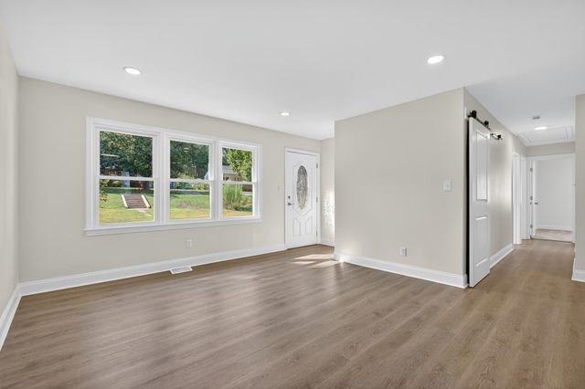 137 Anderson Drive, Spartanburg, SC 29302