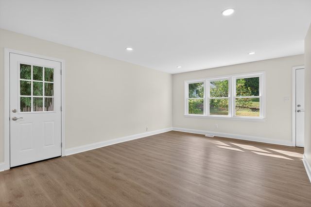 137 Anderson Drive, Spartanburg, SC 29302