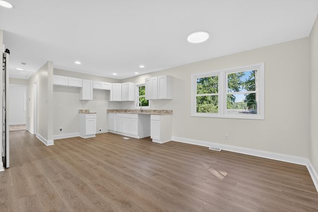 137 Anderson Drive, Spartanburg, SC 29302
