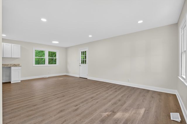 137 Anderson Drive, Spartanburg, SC 29302