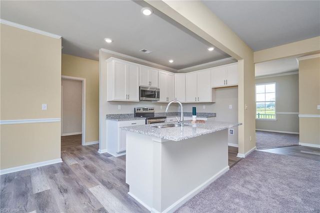 2209 Hampton Roads PW, Chesapeake, VA 23321
