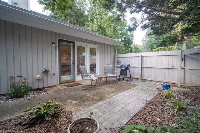 1447 Grantland Place, Greensboro, NC 27410