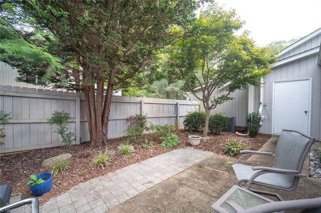 1447 Grantland Place, Greensboro, NC 27410