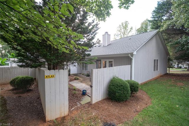 1447 Grantland Place, Greensboro, NC 27410