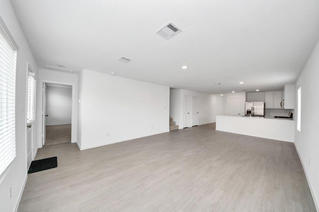 1526 Amber Skies Ln, Crosby, TX 77532