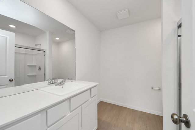 1526 Amber Skies Ln, Crosby, TX 77532