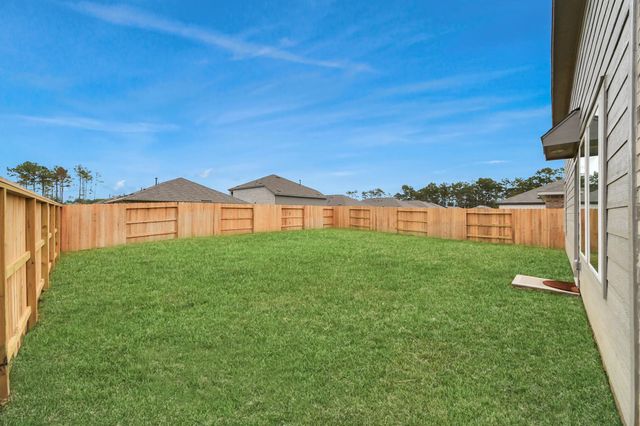 1526 Amber Skies Ln, Crosby, TX 77532