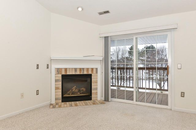 4740 S Forest Point BOULEVARD, New Berlin, WI 53151