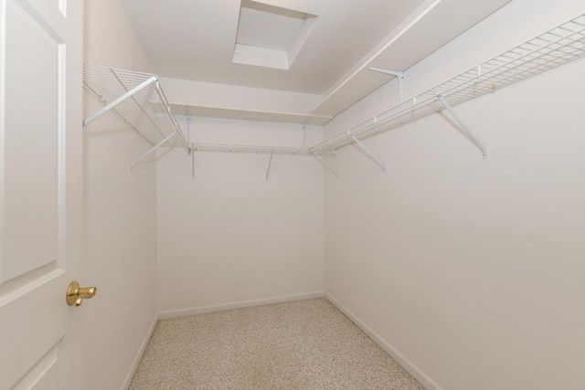 4740 S Forest Point BOULEVARD, New Berlin, WI 53151