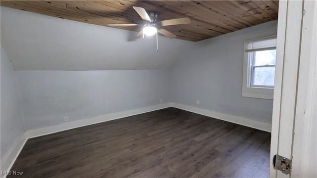 689 Kling Street, Akron, OH 44311