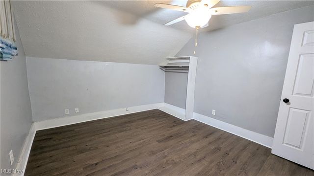 689 Kling Street, Akron, OH 44311