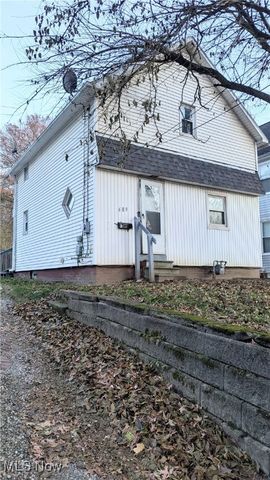 689 Kling Street, Akron, OH 44311