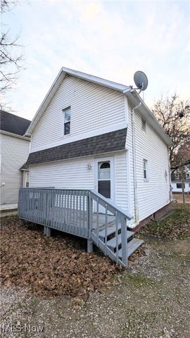 689 Kling Street, Akron, OH 44311