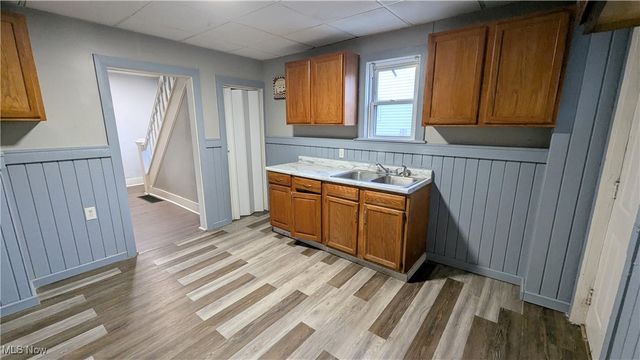 689 Kling Street, Akron, OH 44311