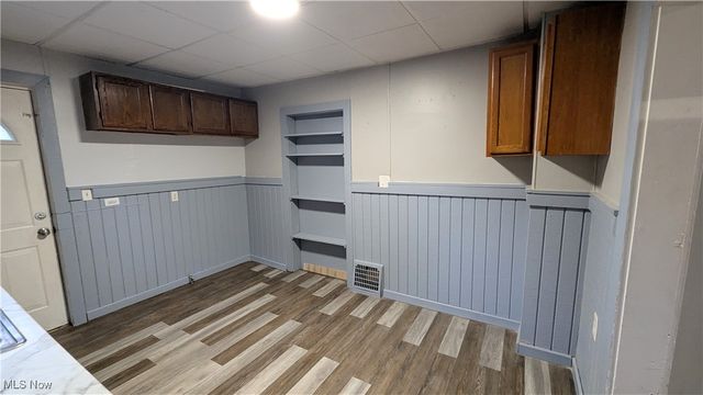 689 Kling Street, Akron, OH 44311