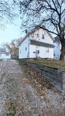 689 Kling Street, Akron, OH 44311