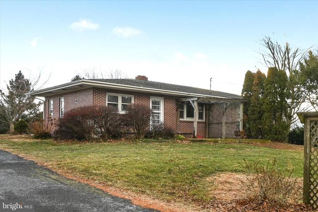 27 E HILL ST, Jonestown, PA 17038