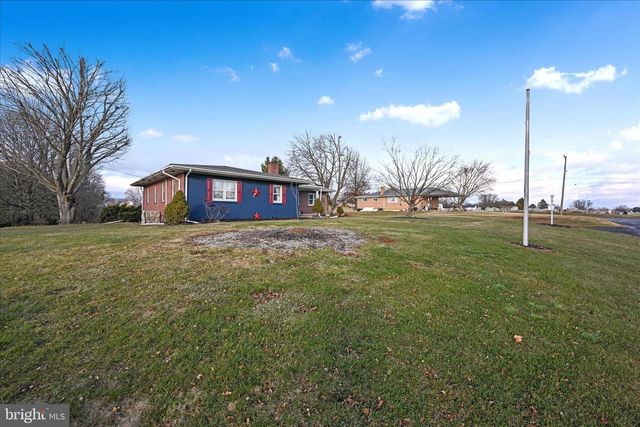 27 E HILL ST, Jonestown, PA 17038